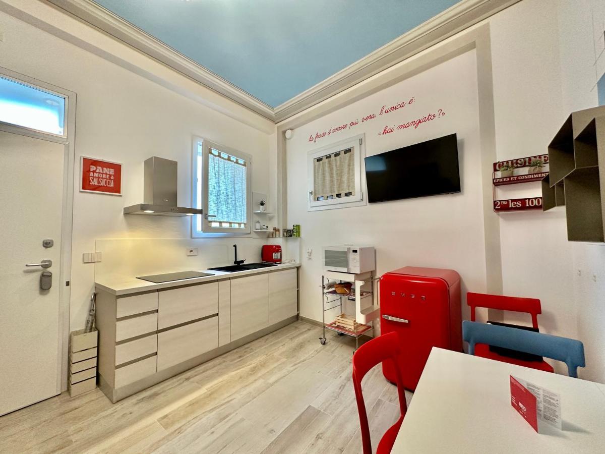 Bed Art Relaxing Suite - Appartamento Con Sauna Love Suite Gallery ซัน เบเนเดตโต เดล ตรอนโต ภายนอก รูปภาพ
